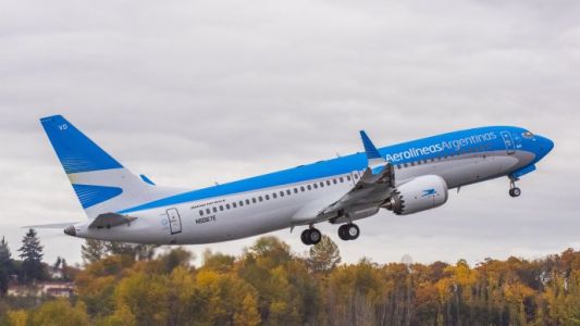 Habló el médico que atendió al hombre con síntomas de coronavirus en el avión de Aerolíneas
