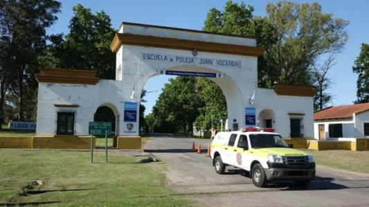 Instalan un hospital de campaña en la Escuela de Policía "Juan Vucetich"