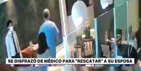 Se disfrazó de médico para sacar a su mujer del hotel donde estaba en cuarentena