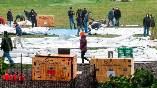 Levantan un hospital de campaña en el Central Park de Nueva York para atender infectados por coronavirus