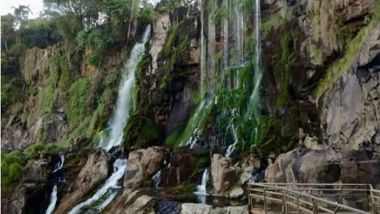 Las Cataratas del Iguazú atraviesan una de las peores sequías