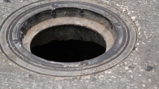 Médicos holandeses advierten que el coronavirus es capaz de sobrevivir en los desagües