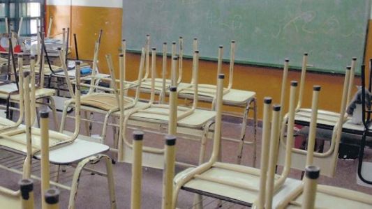Coronavirus: comenzaron a entregar bolsones con alimentos en las escuelas porteñas