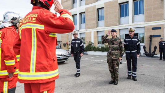 Los bomberos de Marsella prueban un sistema de detección del Covid-19 en el medio ambiente