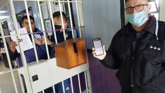 Presos bonaerenses registraron 4500 celulares tras la autorización de uso