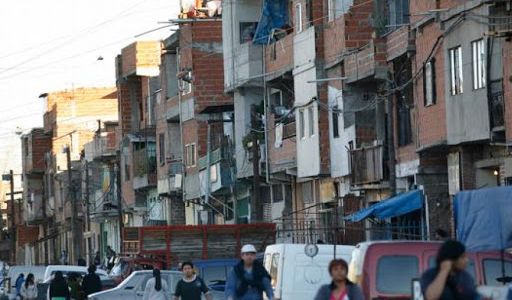 Video documento: denuncian que no se cumple la cuarentena en la villa 1-11-14