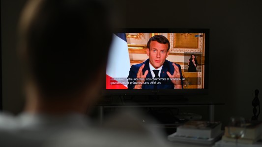 Coronavirus en Francia: la cifra de muertos se acerca a 15.000 y Emmanuel Macron extendió la cuarentena