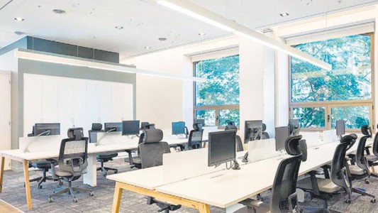 Coronavirus: más de 13.000 empleados fueron despedidos o suspendidos