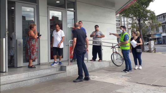 "En Lanús hay más gente en la calle y es un peligro", advirtió el intendente