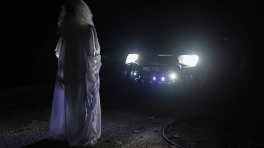 Apareció un fantasma que aterroriza en las calles a quienes no cumplen la cuarentena