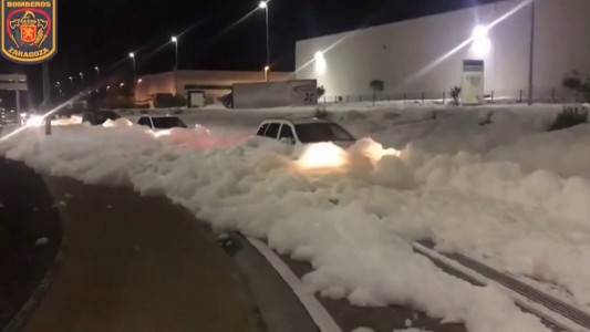 Insólito accidente con espuma anti-incendios