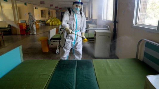Detectaron coronavirus en el aire de dos hospitales de Wuhan