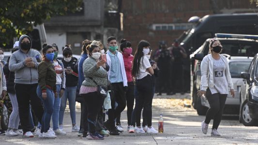 Coronavirus: "Hay que ir hacia un contagio administrado", dijo el ministro de Salud bonaerense