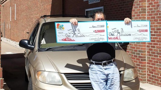 Nuevo millonario: ganó la lotería dos veces en un día