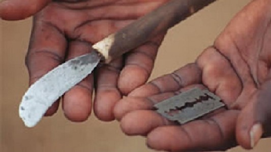 Sudán comenzó a penalizar con cárcel la mutilaciòn genital femenina
