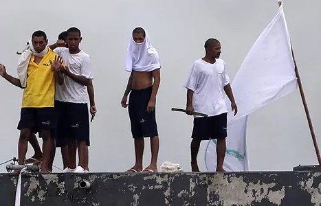 Motín con toma de rehenes en Brasil en reclamo de mejoras ante el coronavirus