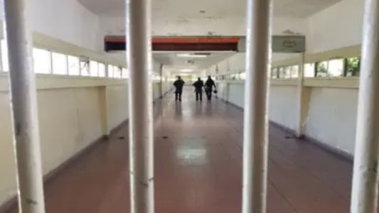 Condenado a 12 años de prisión por violación reiterada de su hija menor de edad