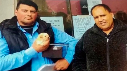 Le baleó la casa al vecino, le mató el caniche pero arregló todo con 35 mil pesos y un perro nuevo