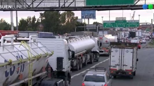 Comienza la Fase 4 de la cuarentena: mucho tránsito en los ingresos a CABA