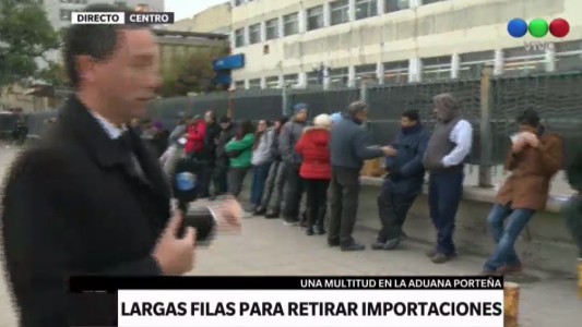 Largas filas para retirar importaciones