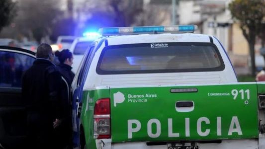 Mujer discutió con un joven, sacó un arma, disparó y mató a un vecino que entraba a su casa