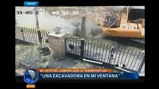 "Una excavadora en mi ventana"