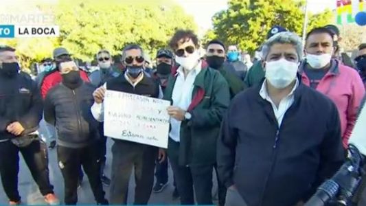 Choferes de media y larga distancia se movilizan al Ministerio de Trabajo