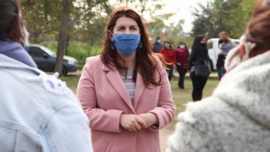 "Hay que volver pasos para atrás": intendenta de Moreno pide endurecer el aislamiento