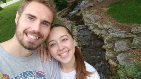 La novia se murió en un accidente y no le quieren devolver al novio el adelanto del video de boda