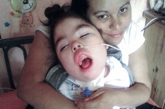 Tienen una hija electrodependiente y pasaron 30 horas sin luz