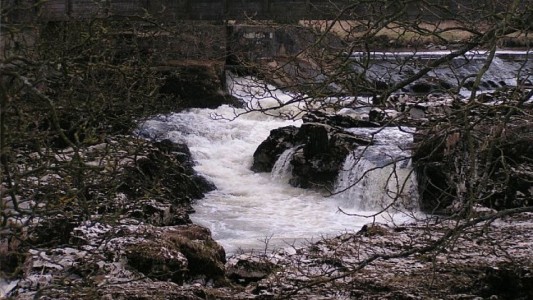 El misterioso río que parece tranquilo, pero es el más peligroso del mundo