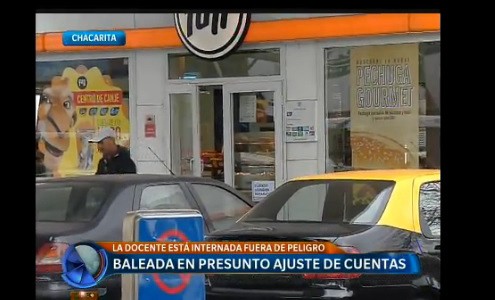 Estaba tomando un café en una estación de servicio y la balearon
