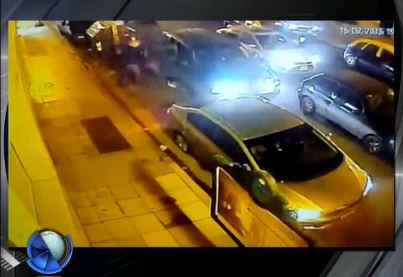 Robaron una camioneta con una beba adentro en Recoleta