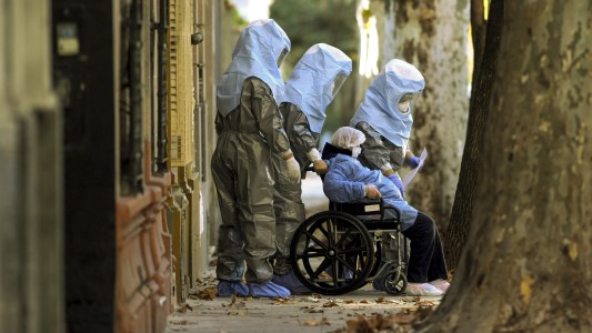 Evacuaron un geriátrico en el barrio de Flores por contagio masivo de COVID-19