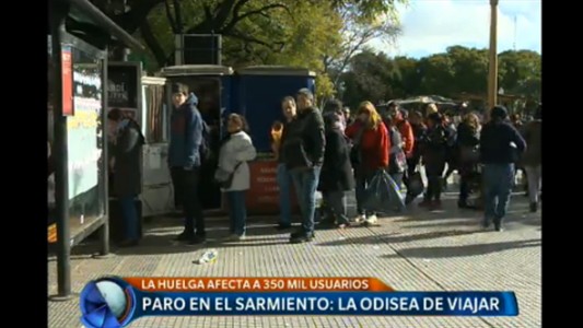 Paro en el Sarmiento: la odisea de viajar