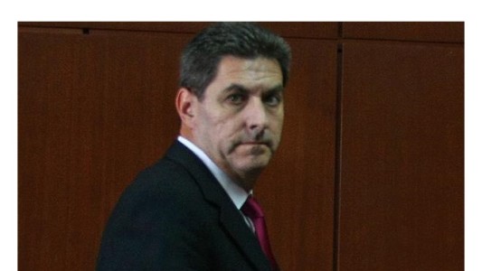 Piden que se investigue al juez que decidió detener a una secretaria del tribunal por desoir su orden