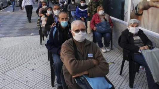 Jubilados y pensionados bonaerenses: fecha para el cobro de haberes de junio y medio aguinaldo completo