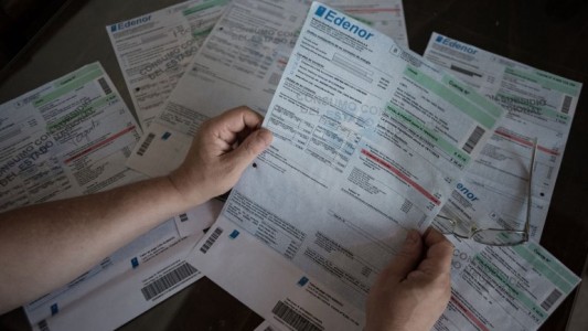 Entes reguladores instruirán a distribuidoras de gas y luz que retomen facturación anterior a los aumentos