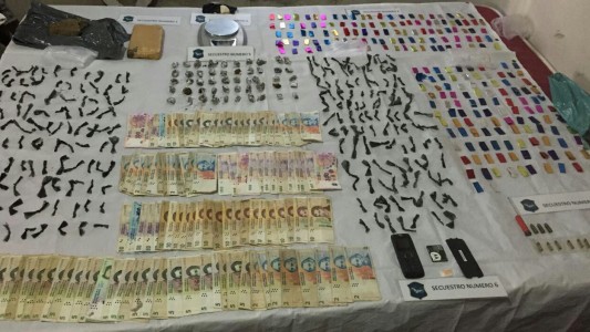 Desarticulan dos bandas narcos en Longchamps, secuestran 4 mil dosis de paco y cocaína