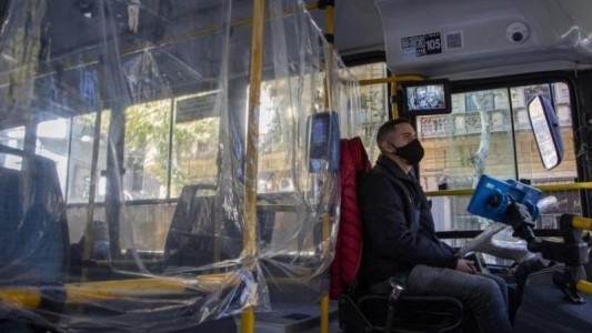 Estudian cómo bloquear la SUBE de los trabajadores no esenciales