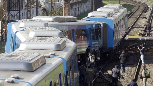 Descarriló una formación del ferrocarril Sarmiento: al menos 40 heridos