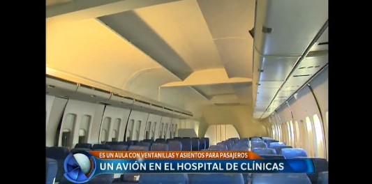 Convirtieron un avión en un aula de medicina