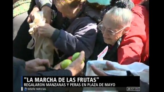 Desborde en la protesta de productores en Plaza de Mayo