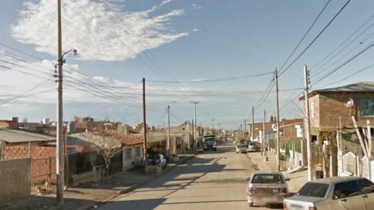 Una joven de 21 años fue asesinada a martillazos y detuvieron a su novio
