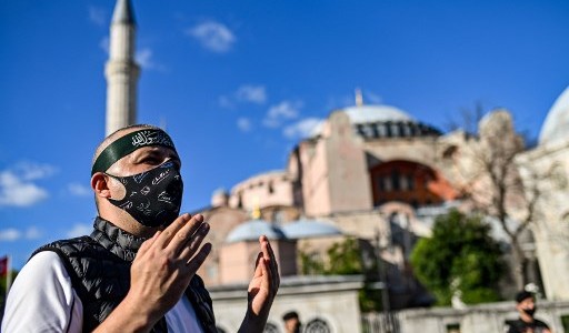 Por decreto de Turquía, convertirán a Santa Sofía en una mezquita