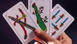 Rompieron la cuarentena para jugar al truco: 16 detenidos