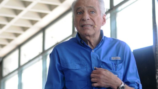 Cormillot: "No voy a arriesgar mi carrera por un dulce de batata"