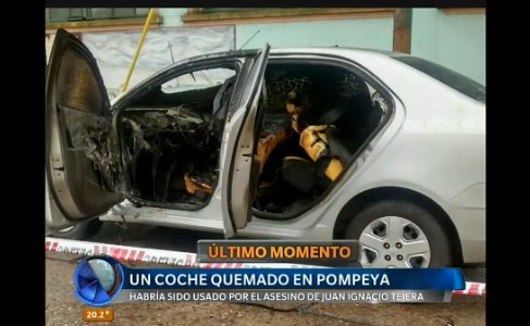 Investigan si  un auto quemado es que el usaron los asesinos del joven de Lanús