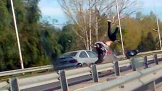 Murió la joven embestida por un auto a contramano en San Juan