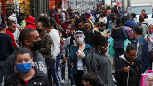 Brasil registra más de 23.000 nuevos casos y 614 muertes por coronavirus en las últimas 24 horas